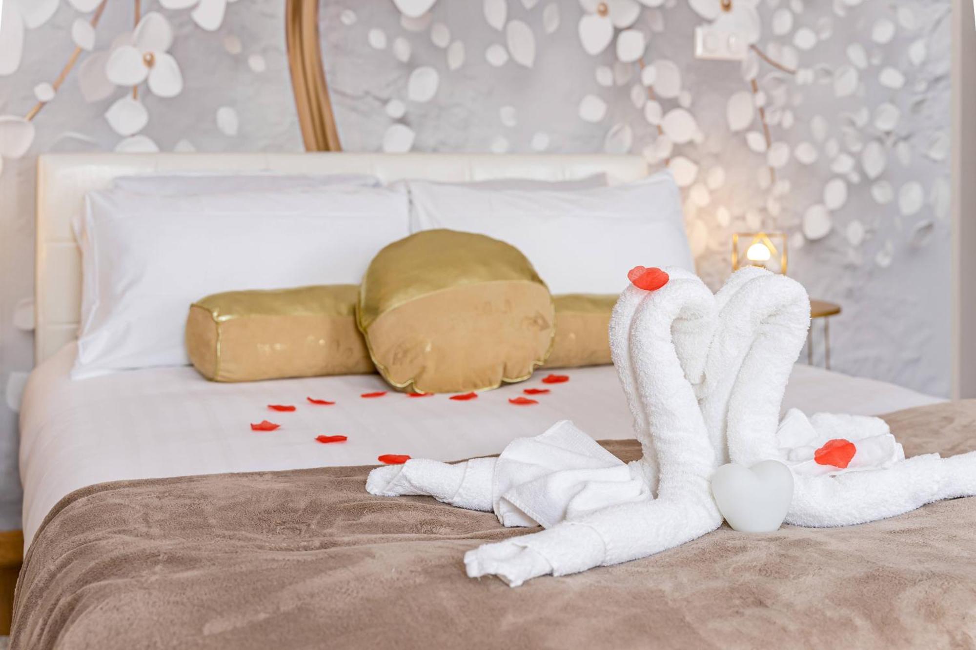 Studio Love Room Spa Baignoire Double La Ciotat Centre Port Dış mekan fotoğraf