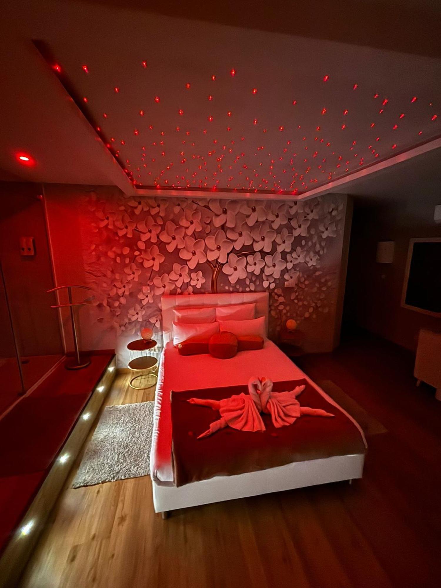 Studio Love Room Spa Baignoire Double La Ciotat Centre Port Dış mekan fotoğraf