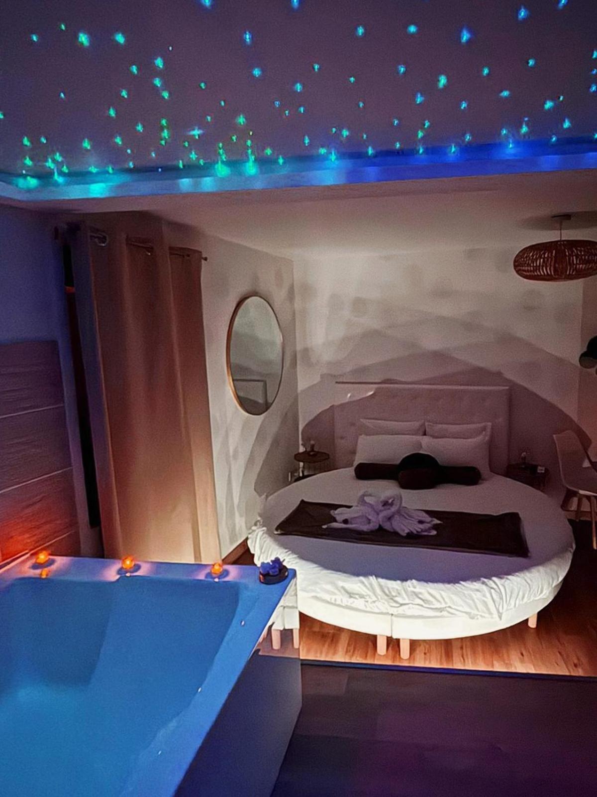 Studio Love Room Spa Baignoire Double La Ciotat Centre Port Dış mekan fotoğraf